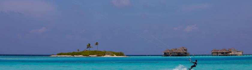 Les Maldives en kitesurf : les plus beaux lagons pour glisser sur une eau turquoise