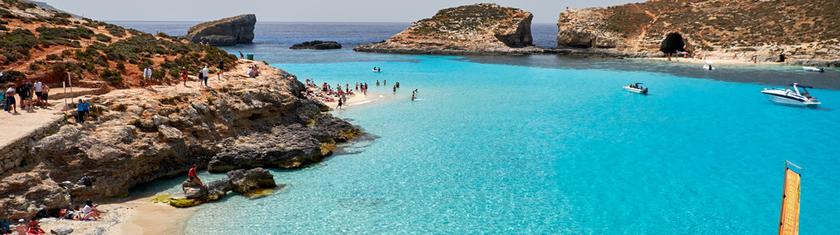 Malte : le Blue Lagoon toujours pris d’assaut malgré les quotas