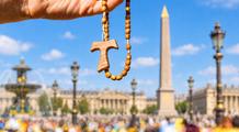 Visite du pape en France : une météo souvent estivale de Paris à Lourdes
