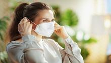 Covid-19 : pourquoi les cas repartent à la hausse alors qu'il fait encore chaud ?